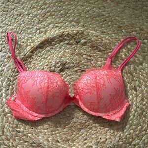 VS Hot Pink Lace Push-Up Bra